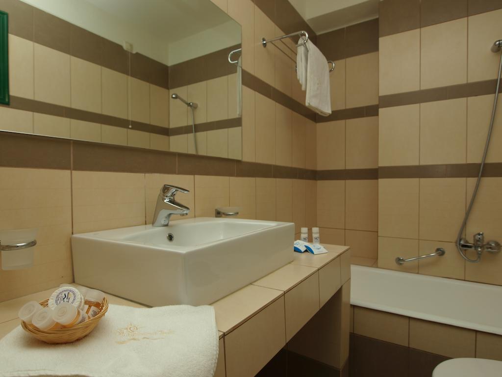 Skiathos Club Hotel & Suites Vasilias  Extérieur photo