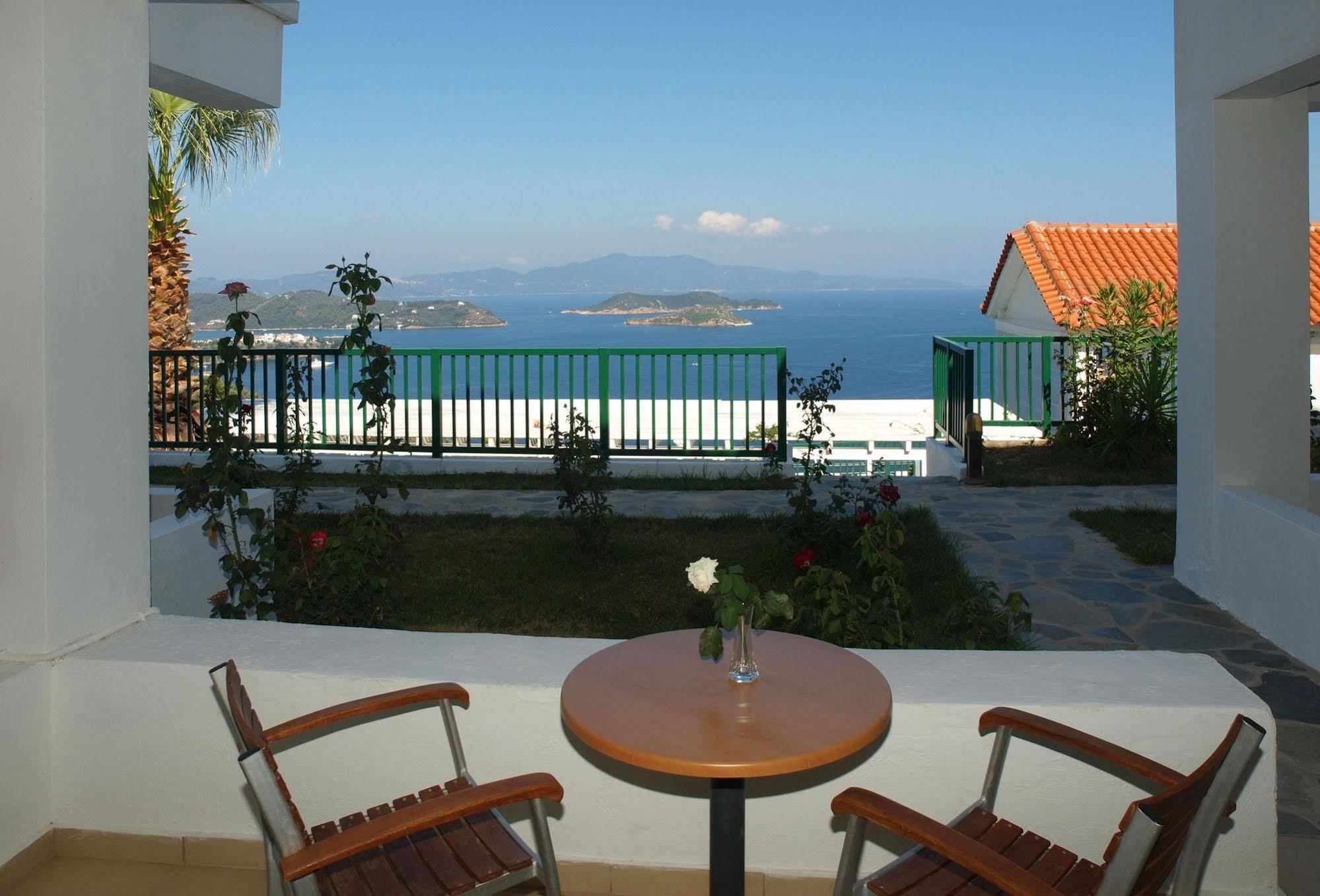 Skiathos Club Hotel & Suites Vasilias  Extérieur photo