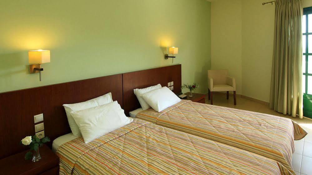 Skiathos Club Hotel & Suites Vasilias  Extérieur photo